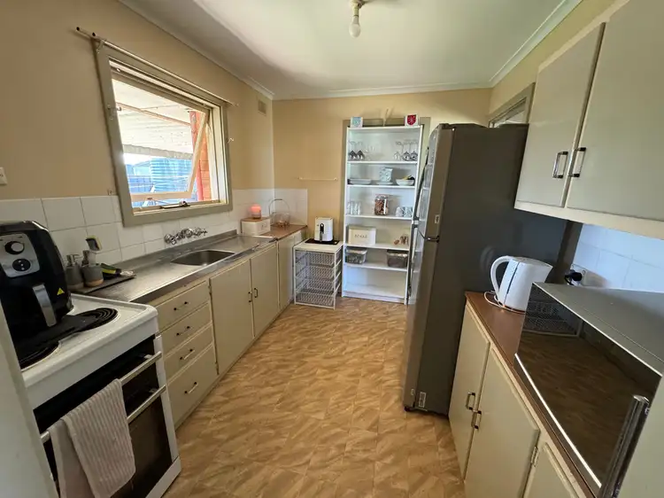 Fifth view of Homely house listing, 9 Peart Crescent, Murray Bridge SA 5253