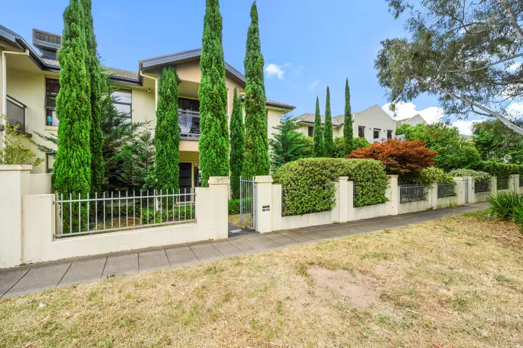4 Ebor Lane, Harrison ACT 2914
