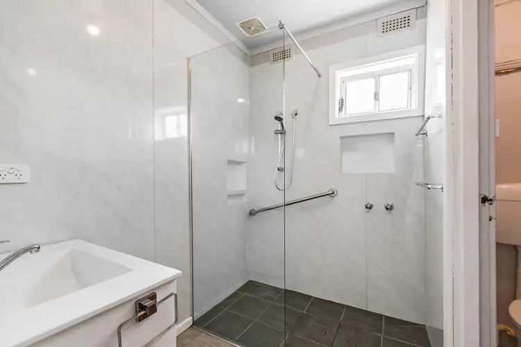 Fifth view of Homely house listing, 8 Hornsey Park, Mildura VIC 3500