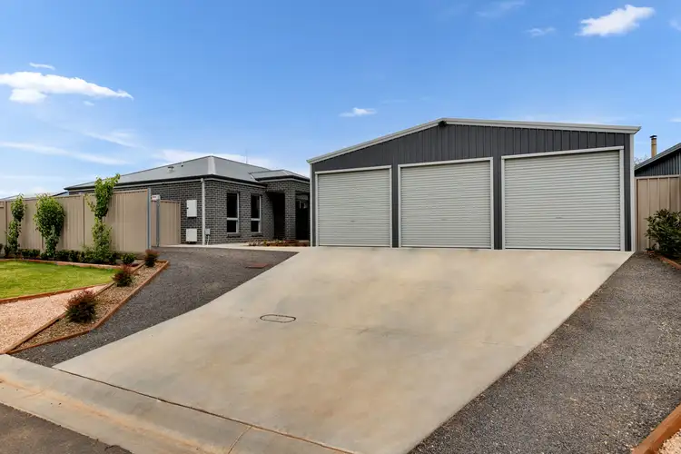 Second view of Homely house listing, 9 Sutterby Place, Red Cliffs VIC 3496