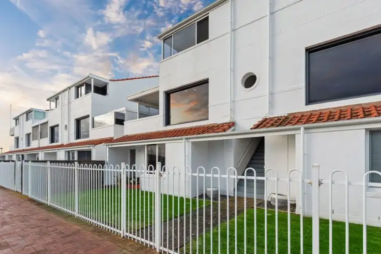 12/10 Nerida Drive, North Haven SA 5018