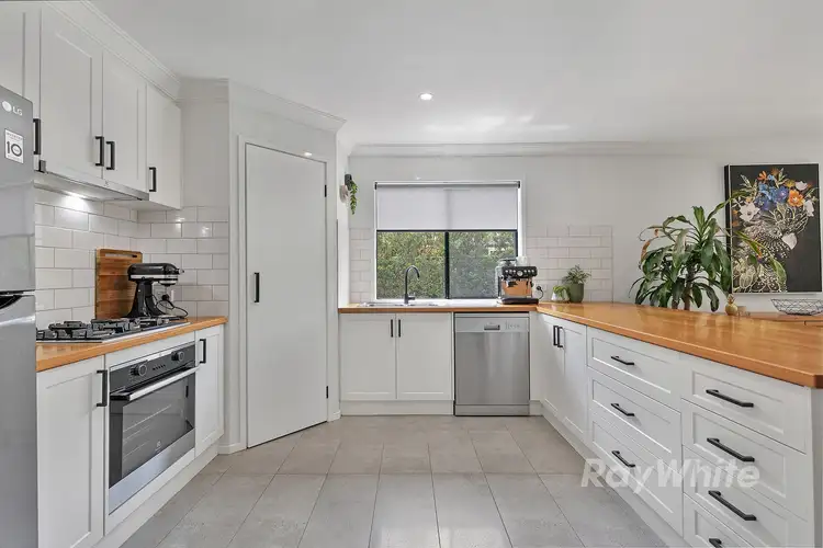 Fourth view of Homely house listing, 3 Aston Court, Echuca VIC 3564