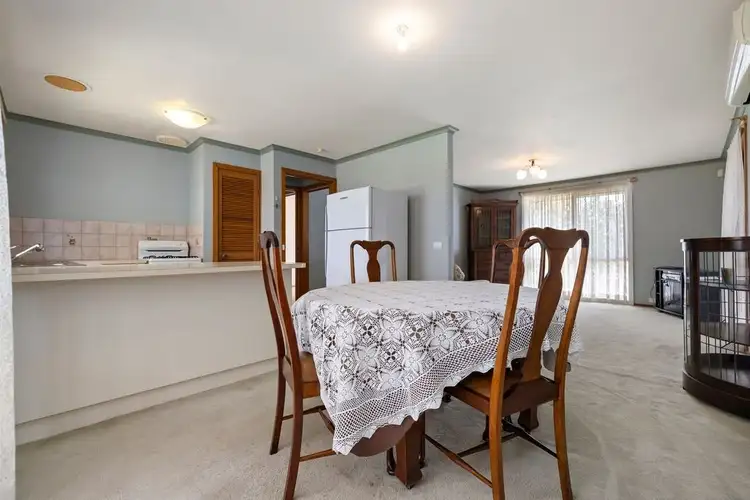 Sixth view of Homely house listing, 32 Iluka Drive, Werribee VIC 3030