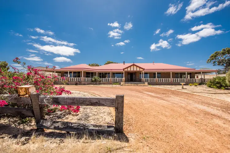 216 Cooper Street, Waggrakine WA 6530