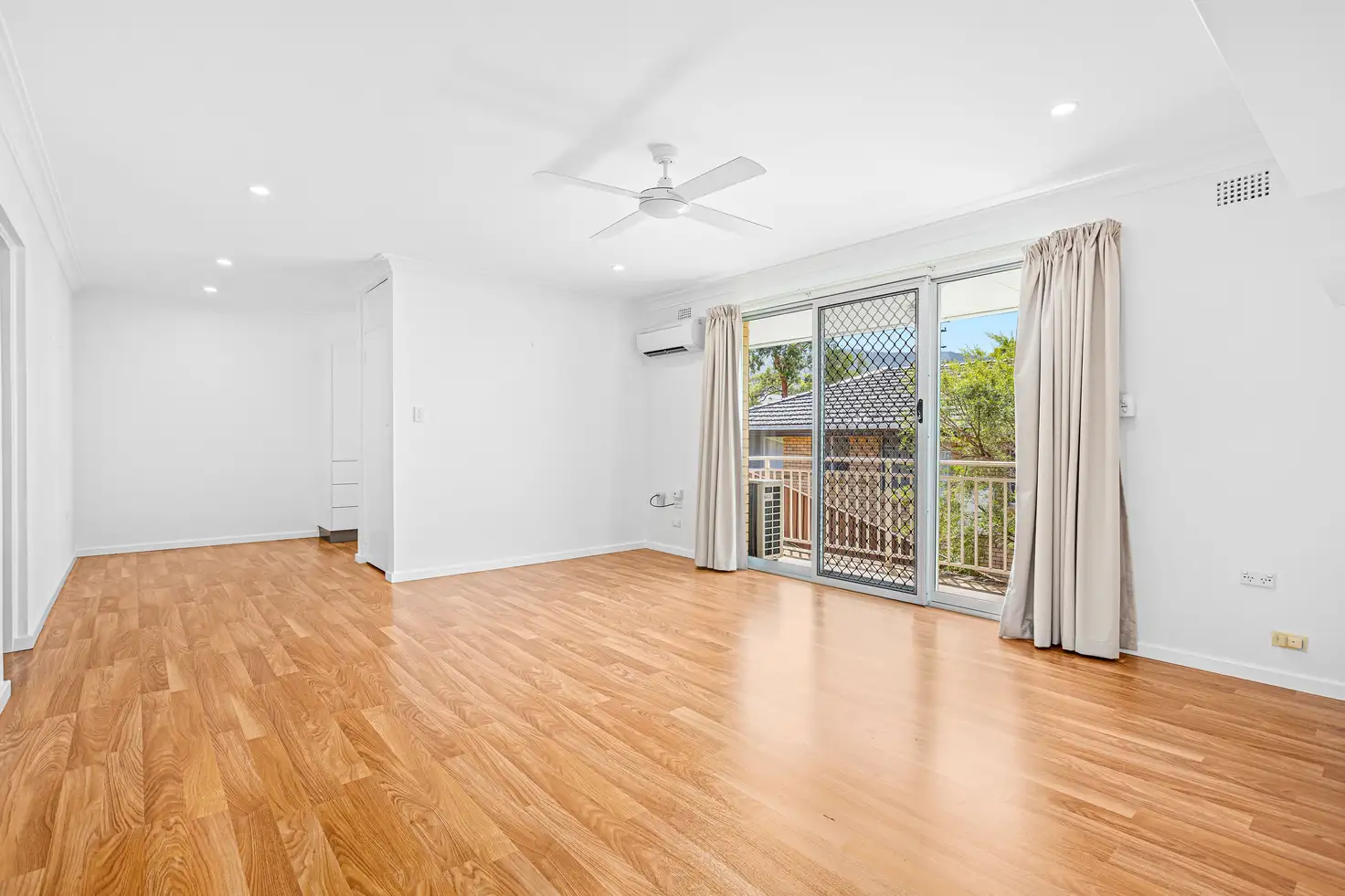 Main view of Homely unit listing, 2/7 Zelang Avenue, Figtree NSW 2525