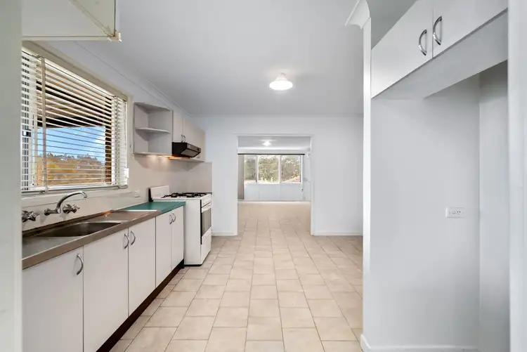 Fifth view of Homely house listing, 10 Methil Place, St Andrews NSW 2566