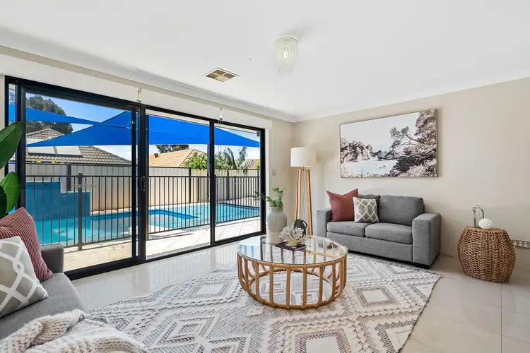 22 Grandoak Drive, Clarkson WA 6030