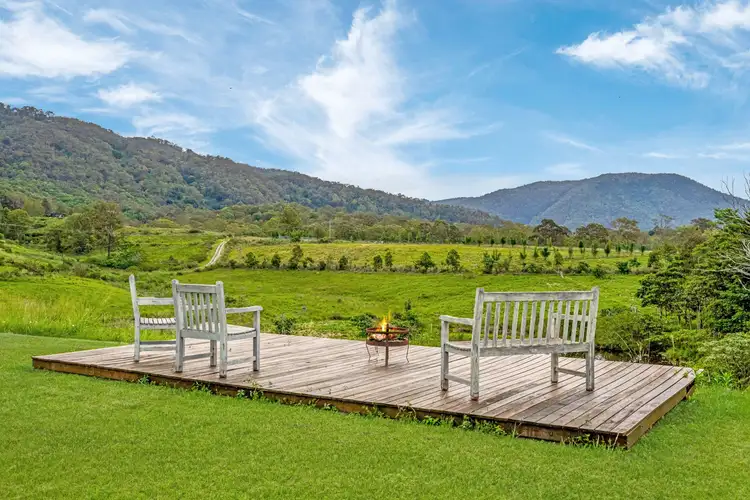 7 Janley Court, Wights Mountain QLD 4520
