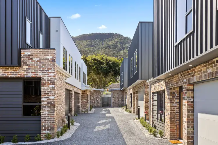 Main view of Homely townhouse listing, 5/58-60 Murphys Avenue, Keiraville NSW 2500