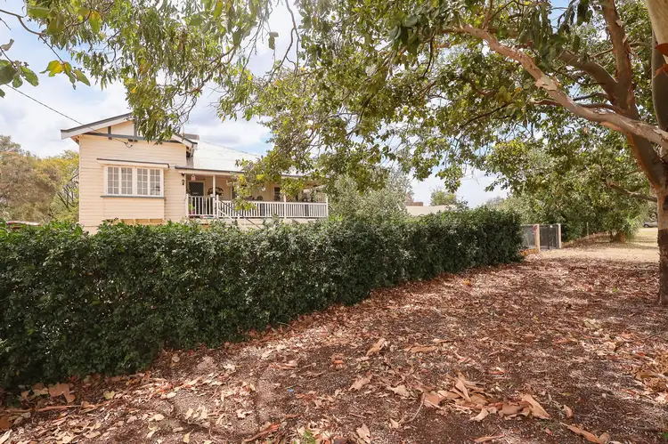 94 Northern Road, Roma QLD 4455