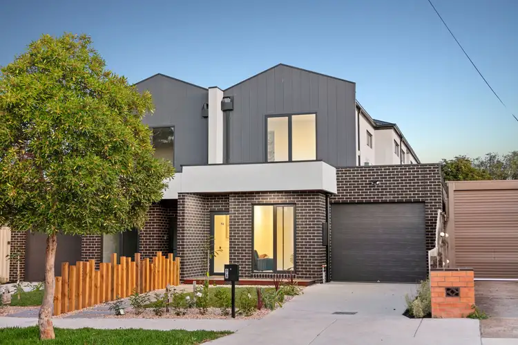 9A Corrigan Avenue, Brooklyn VIC 3012