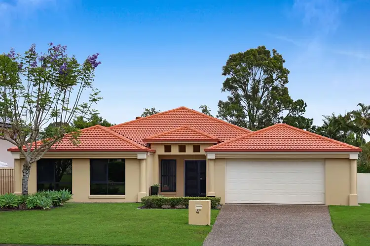 4 Fitzalan Circuit, Arundel QLD 4214