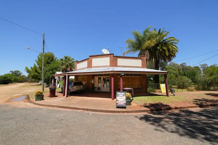 25 Bena Street, Burcher NSW 2671