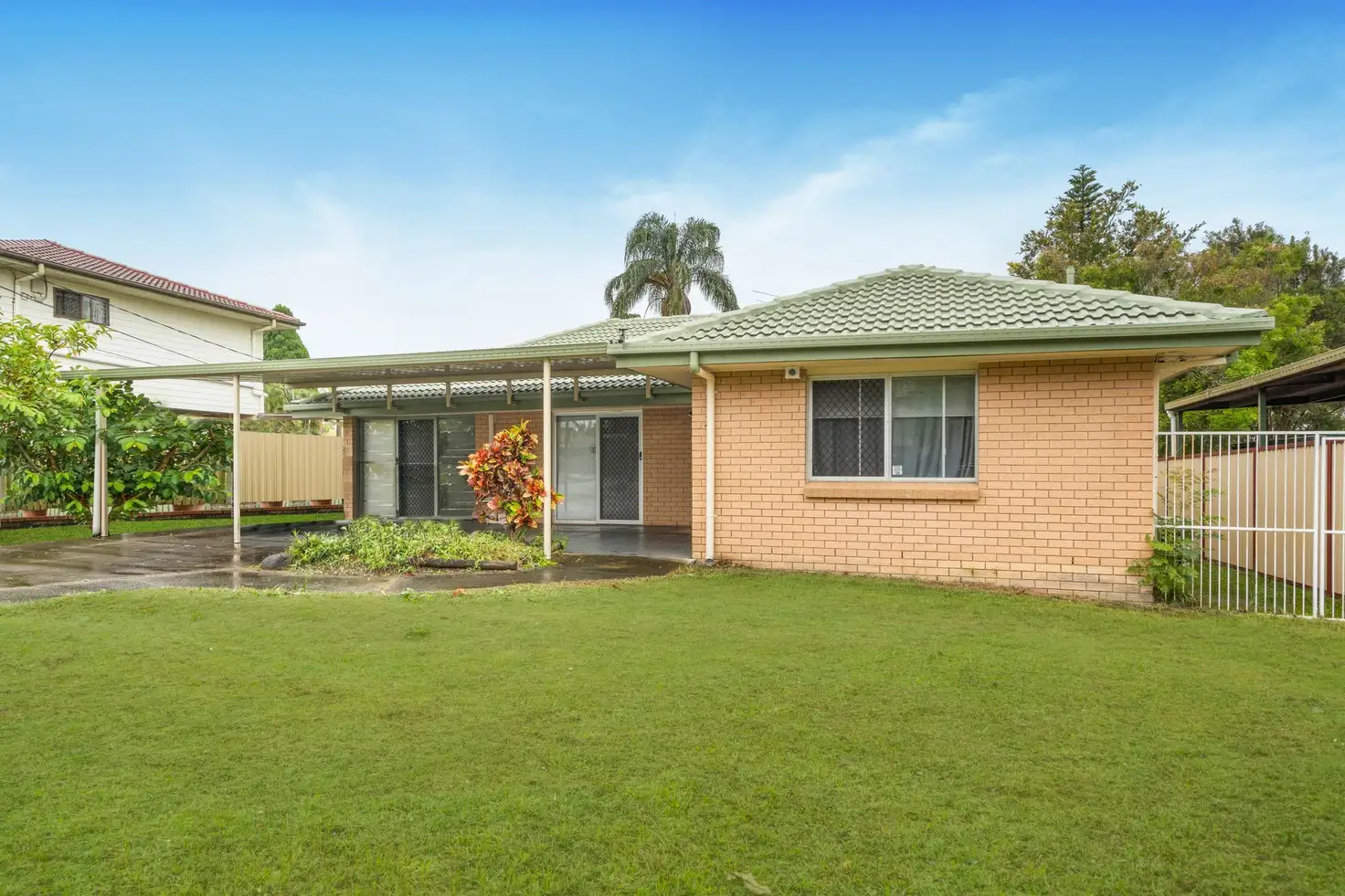 Main view of Homely house listing, 10 Binganah Street, Slacks Creek QLD 4127