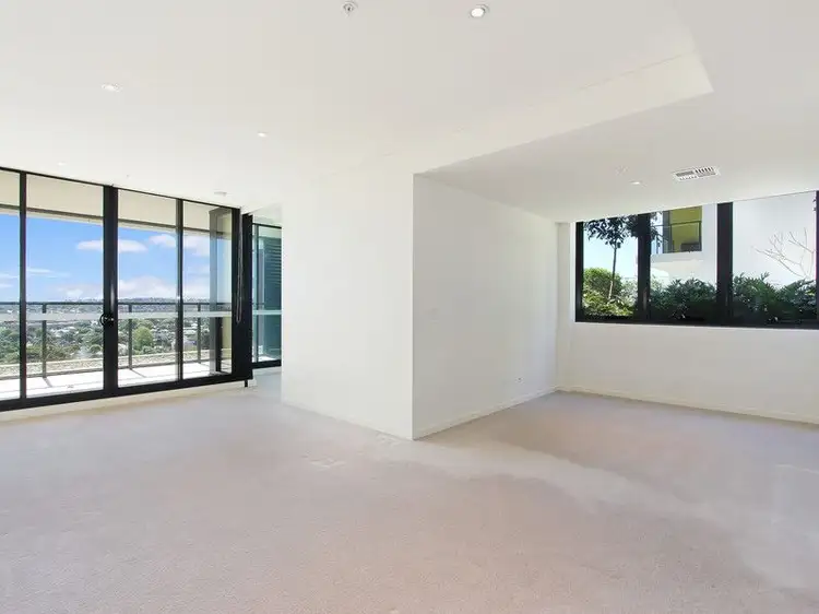 6 Devlin Street