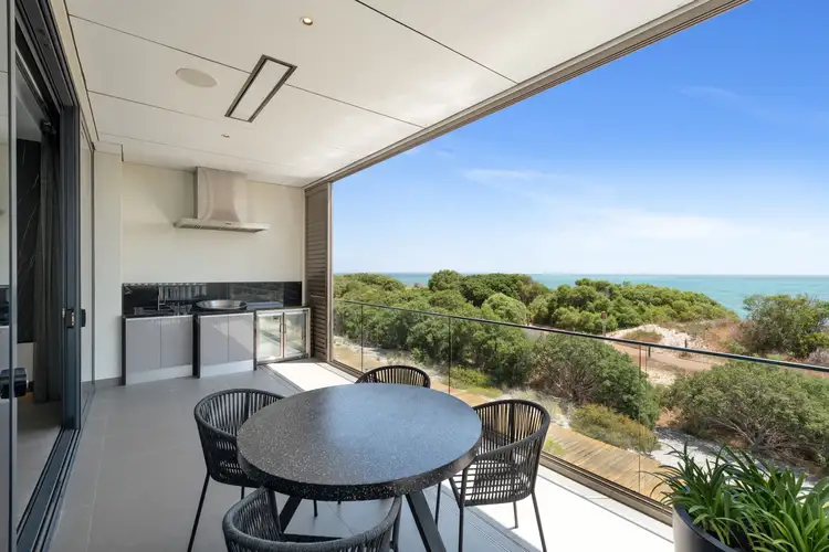67 Ocean Drive, North Coogee WA 6163