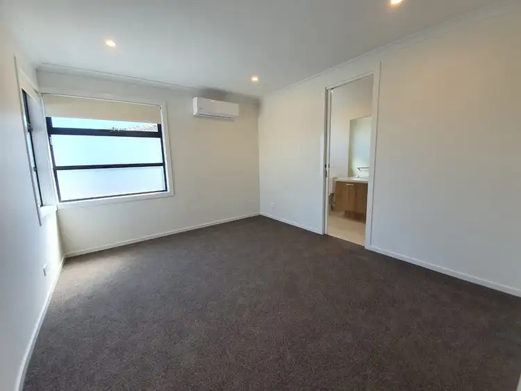 Fifth view of Homely townhouse listing, 2/14 Clarendon Avenue, Oakleigh South VIC 3167