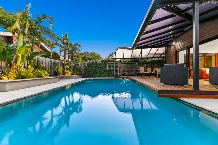 16 Sim Street, Mount Waverley VIC 3149