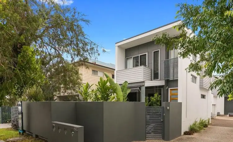 2/298 Hawthorne Road, Hawthorne QLD 4171