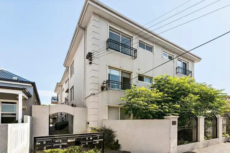 Main view of Homely apartment listing, 5/376-378 Barkly Street, Brunswick VIC 3056