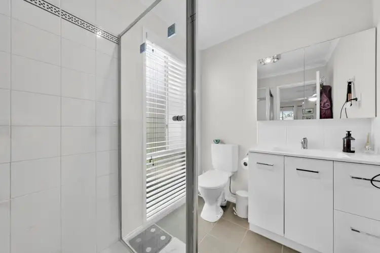 Fifth view of Homely house listing, 5 Delatite Way, Skye VIC 3977