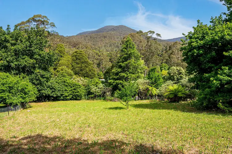 20 Donna Buang Road, Warburton VIC 3799