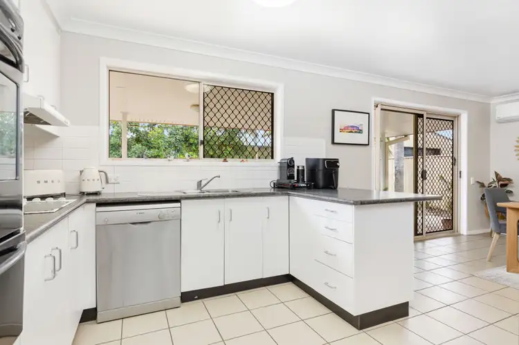 Sixth view of Homely house listing, 5 Crozier Crescent, Emerald QLD 4720