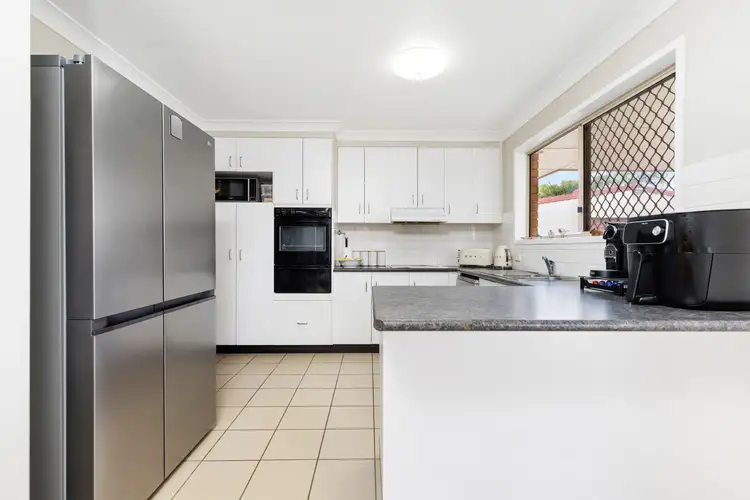 Seventh view of Homely house listing, 5 Crozier Crescent, Emerald QLD 4720