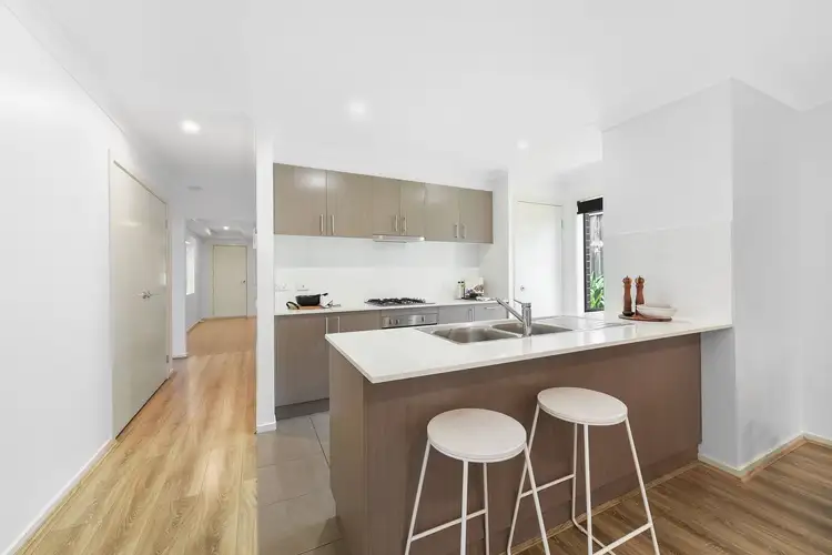 Fifth view of Homely house listing, 5 Nutmeg Close, Berwick VIC 3806