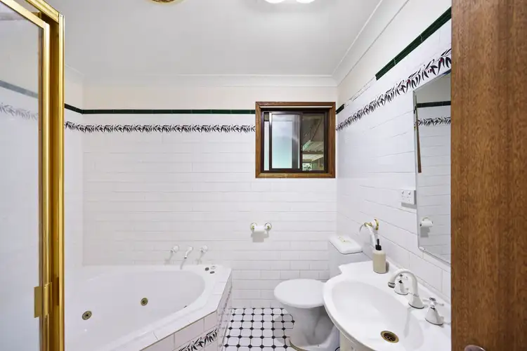 Sixth view of Homely house listing, 24 Kiandra Crescent, Yerrinbool NSW 2575