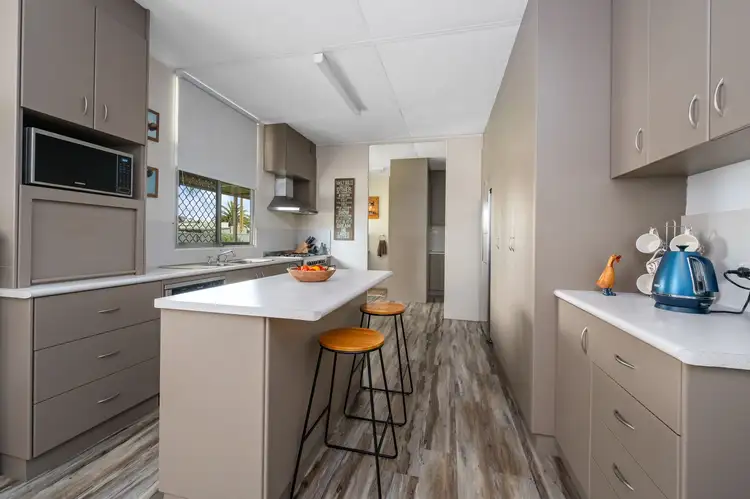 Seventh view of Homely house listing, 8 Oleosa Court, Kambalda West WA 6442