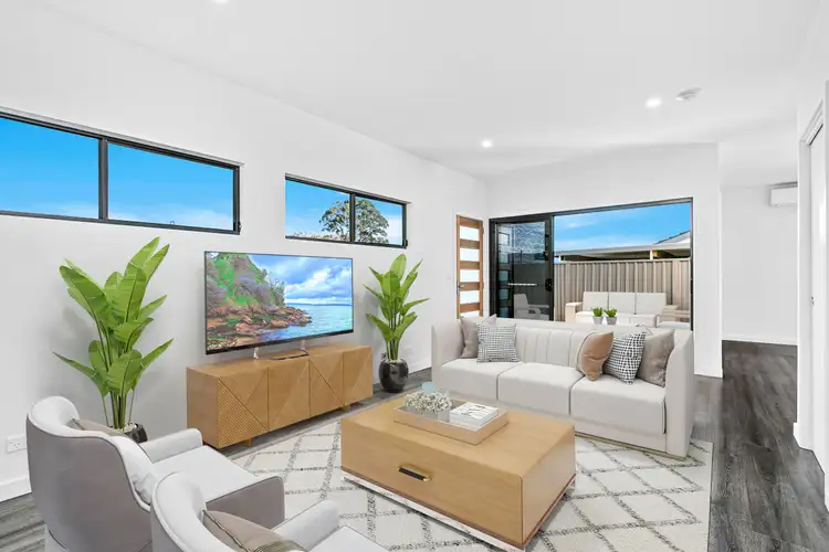 Third view of Homely house listing, 8/10 Hopetoun Street, Oak Flats NSW 2529