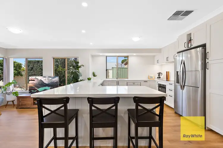 35 Redheart Drive, Thornlie WA 6108
