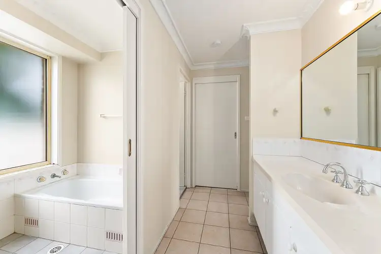 Sixth view of Homely house listing, 4 Vanessa Place, Moss Vale NSW 2577