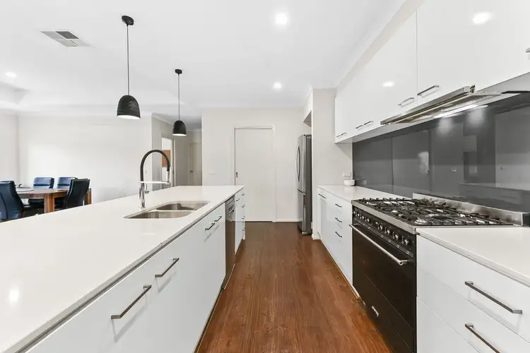 Fourth view of Homely house listing, 21 Featherbrook Circuit, Cranbourne North VIC 3977