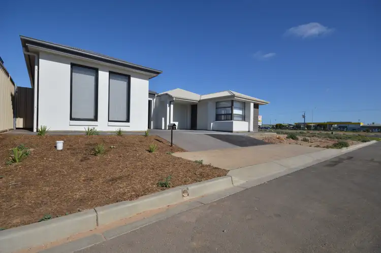 5 Brighton Place