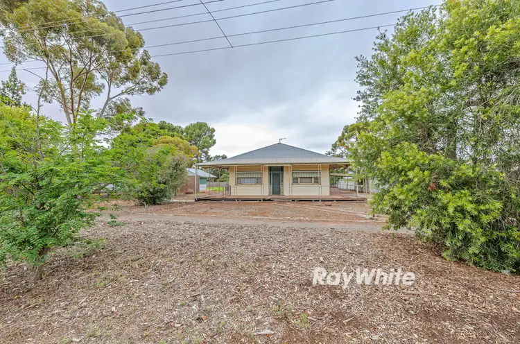 67 Farrell Street, Ouyen VIC 3490