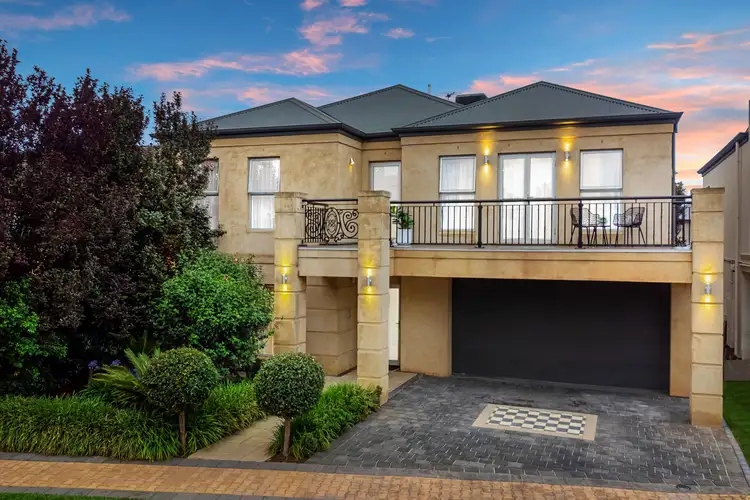 25 Frome Crescent, Mawson Lakes SA 5095