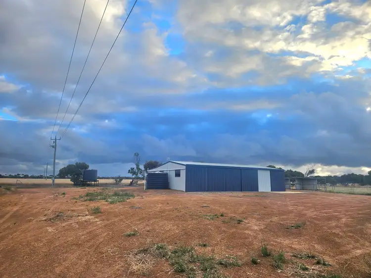 64 Bonniefield Road East