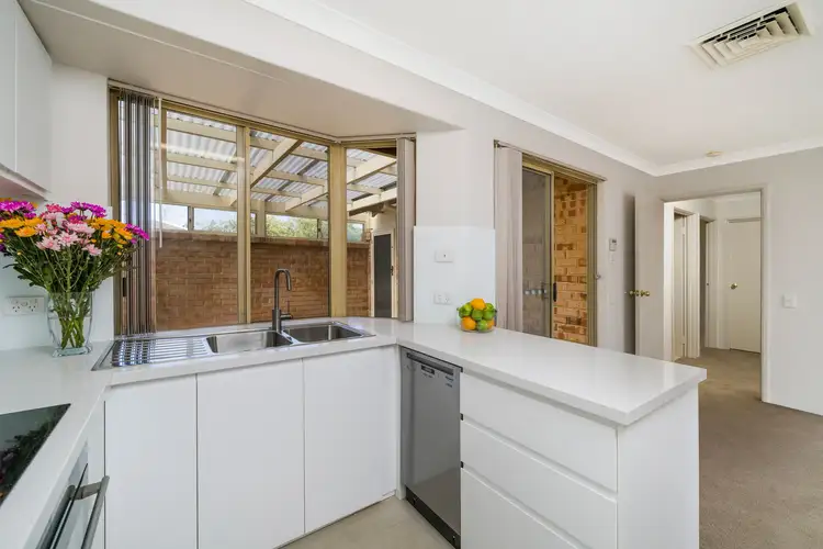 33/7 Harman Road, Sorrento WA 6020