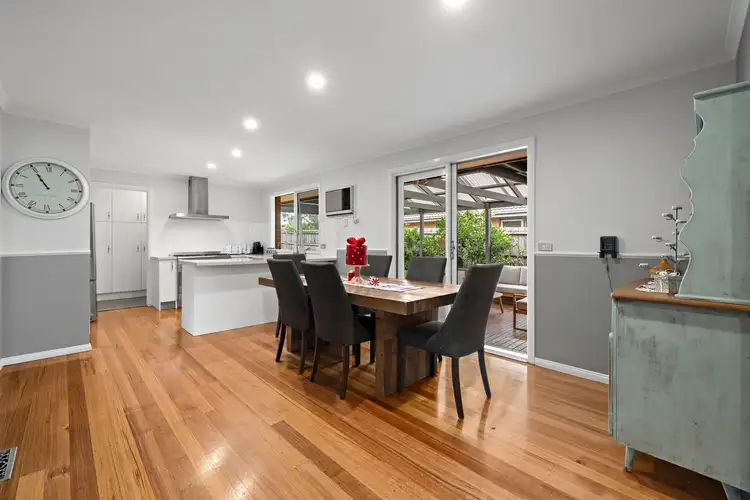 Fifth view of Homely house listing, 7 Dryden Court, Berwick VIC 3806