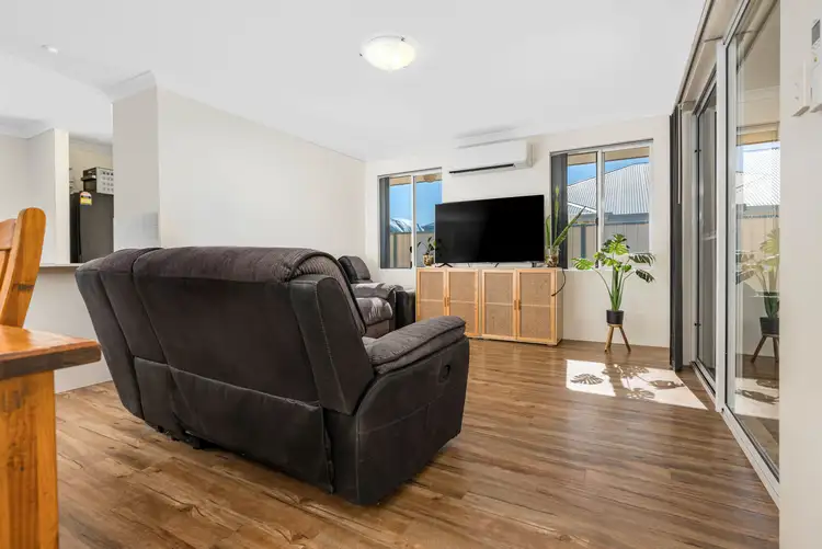 Fifth view of Homely house listing, 102 Moloney Street, Utakarra WA 6530