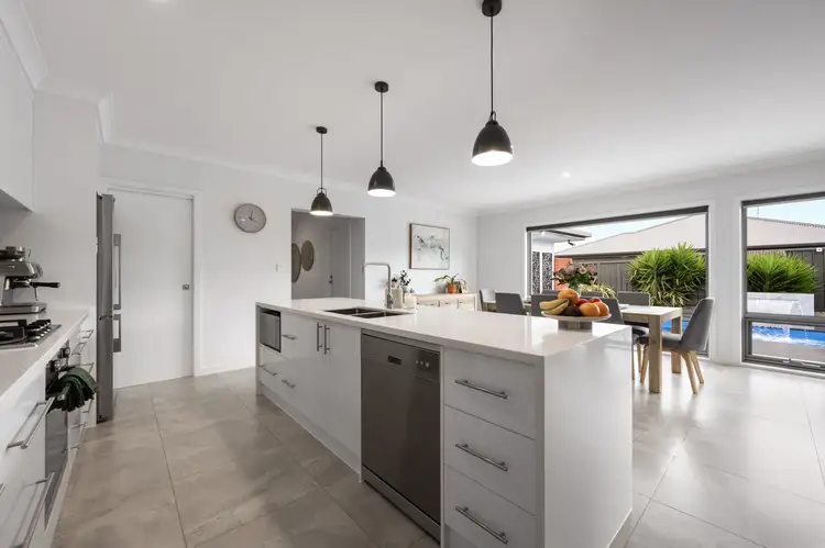 16 Lakes Park Drive, Ob Flat SA 5291