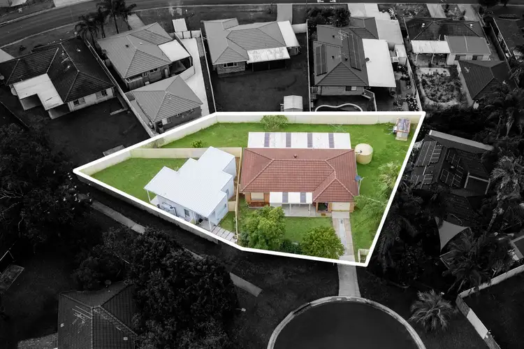 6 Lear Place, Rosemeadow NSW 2560