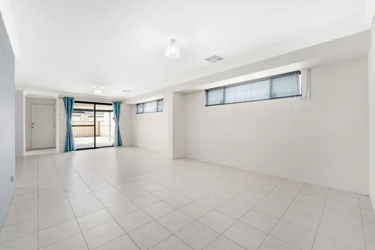 Second view of Homely house listing, 4 Kingsdale Lane, Baldivis WA 6171