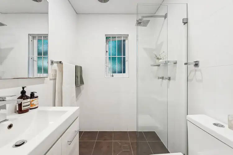 Sixth view of Homely apartment listing, 3/17A Poate Road, Centennial Park NSW 2021