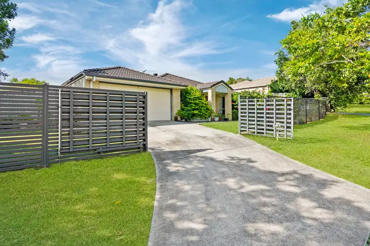35 Sunrise Crescent, Regents Park QLD 4118
