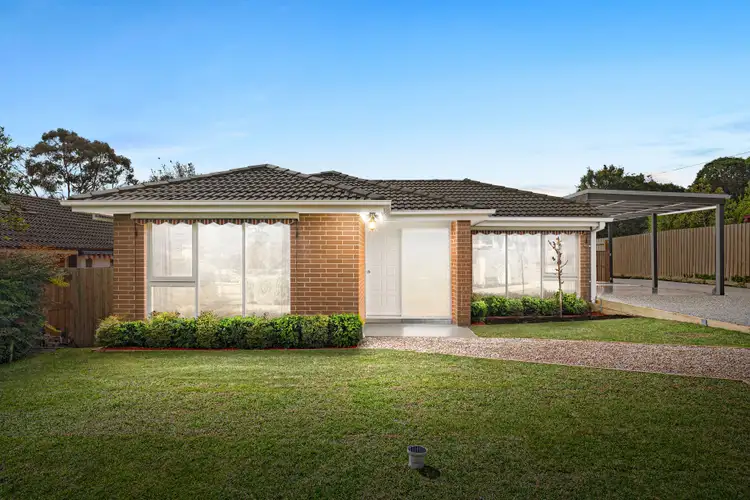19 Myoora Drive, Mooroolbark VIC 3138