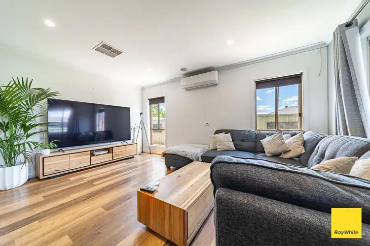 Second view of Homely house listing, 5 Spiny Way, Epsom VIC 3551