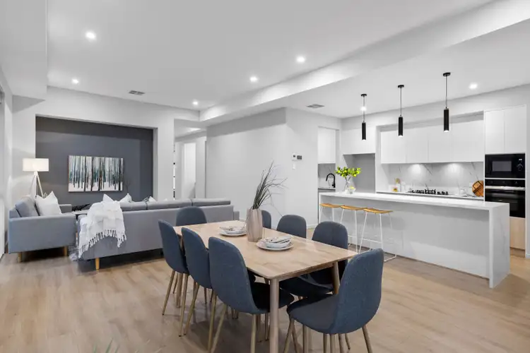 Fifth view of Homely house listing, 18 Silverleaf Drive, Riverlea Park SA 5120